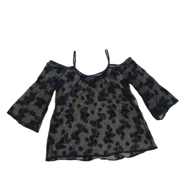 Torrid Black Sheer Lace Embroidered Cold Shoulder Blouse Size 2 - Picture 1 of 9